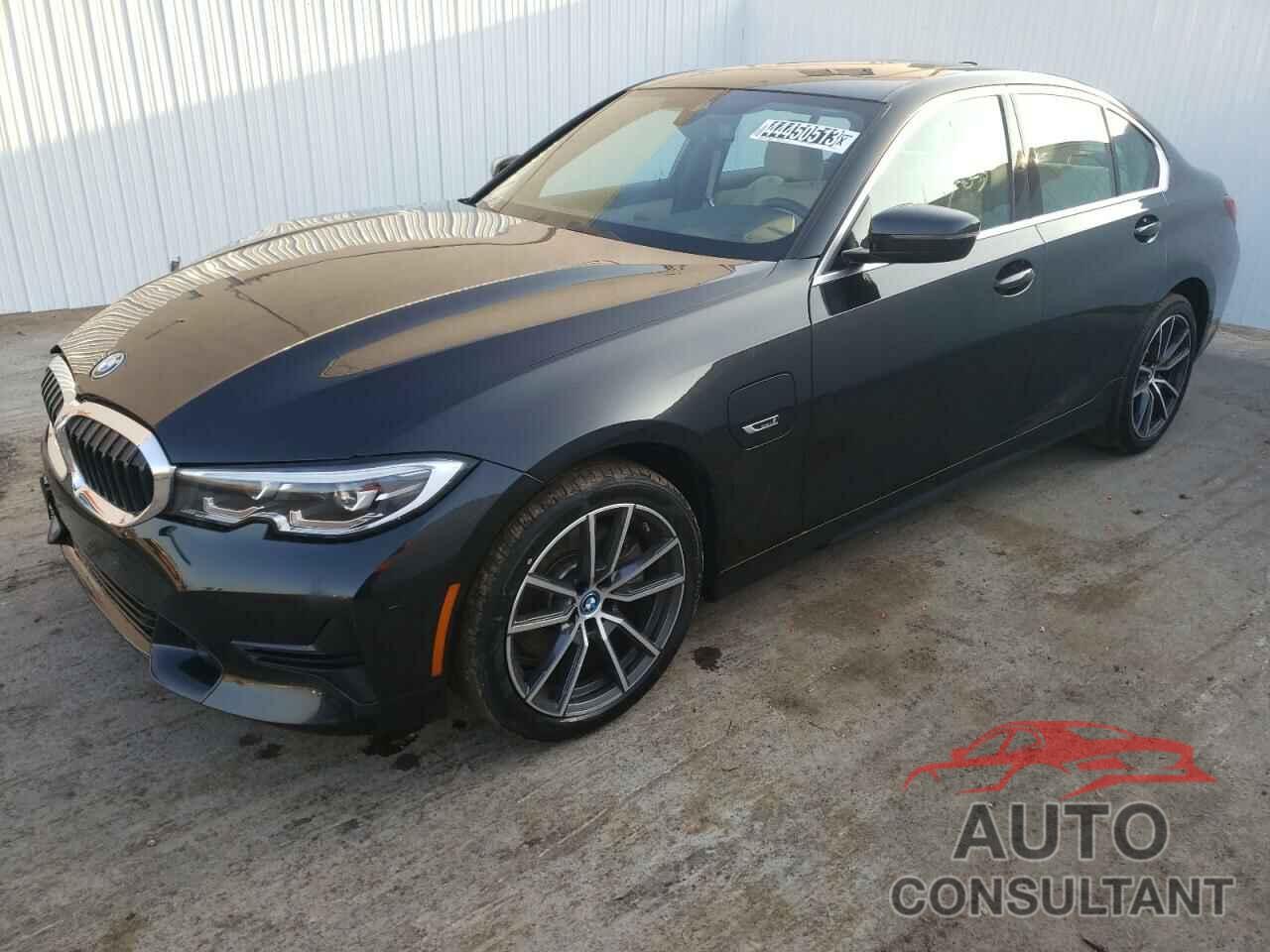 BMW 3 SERIES 2022 - 3MW5P7J09N8C62330