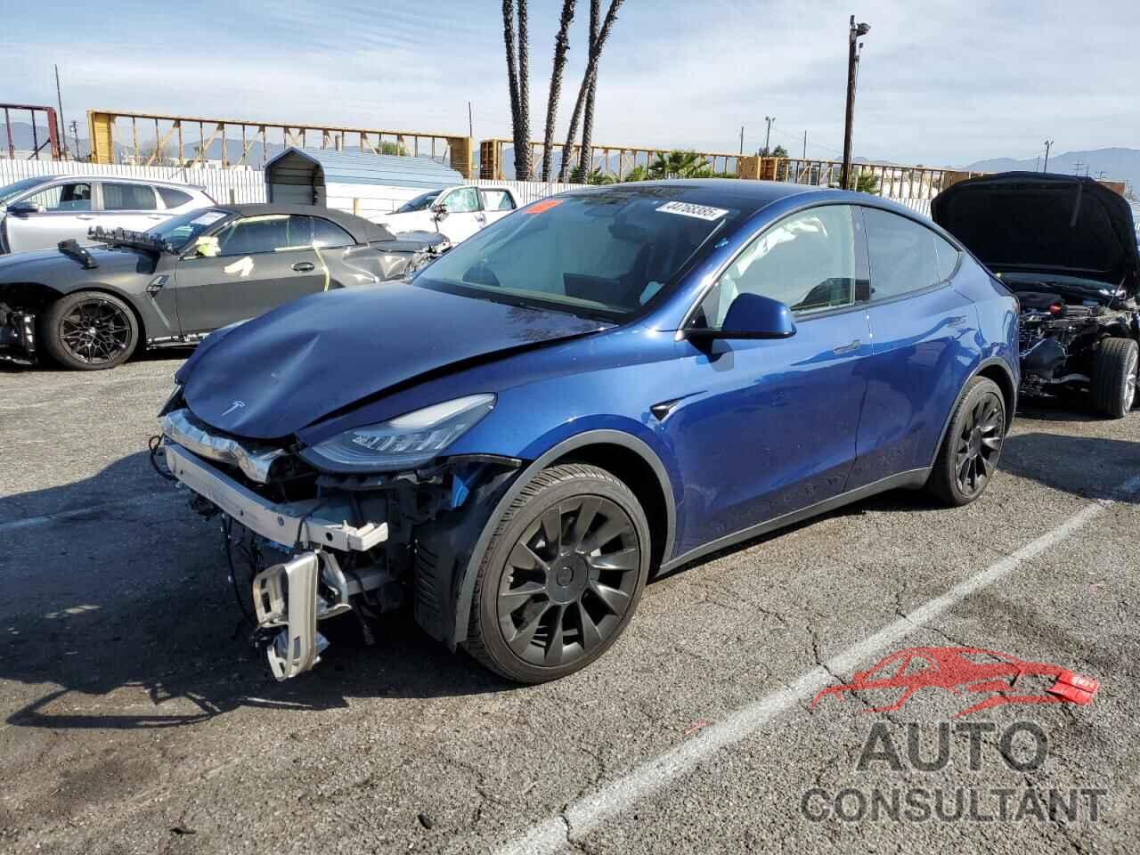 TESLA MODEL Y 2021 - 5YJYGDEE0MF108037
