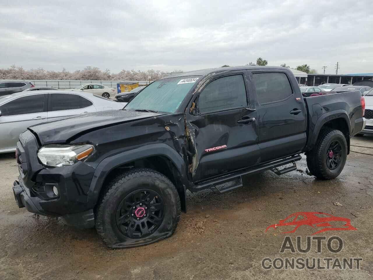 TOYOTA TACOMA 2020 - 3TMAZ5CN1LM139375