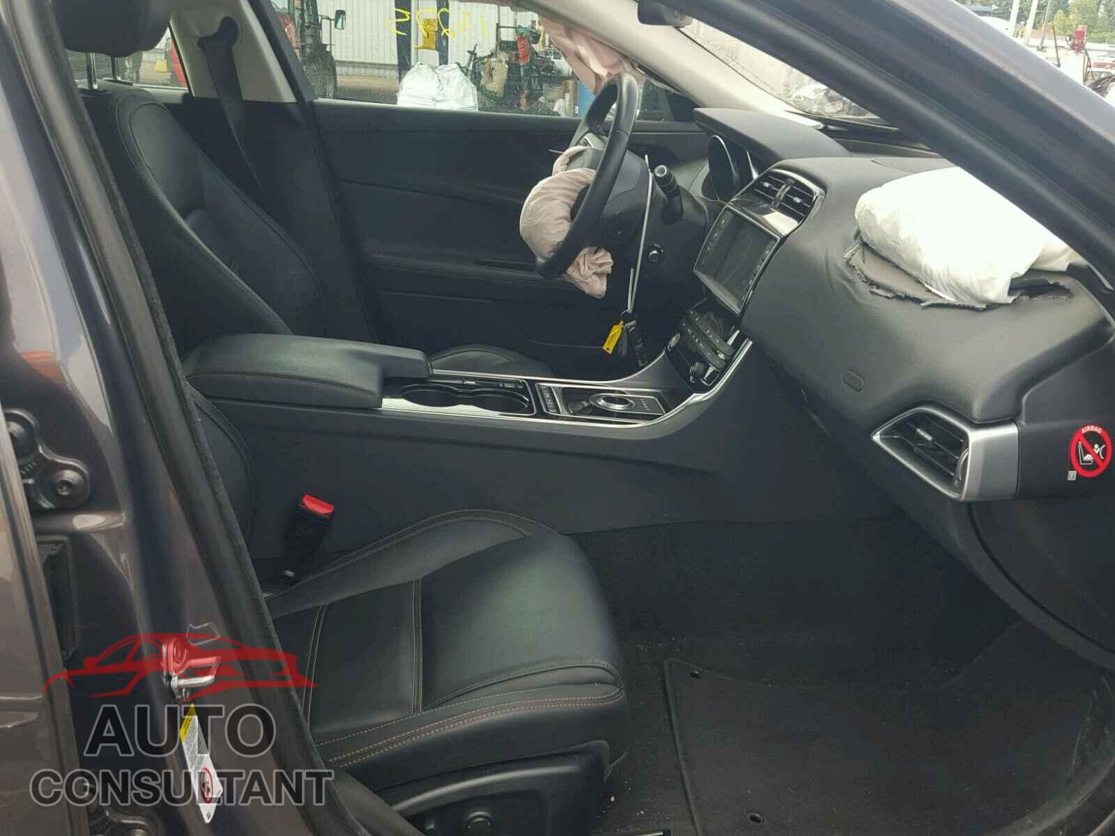 JAGUAR XE 2017 - SAJAE4BV3HA976450
