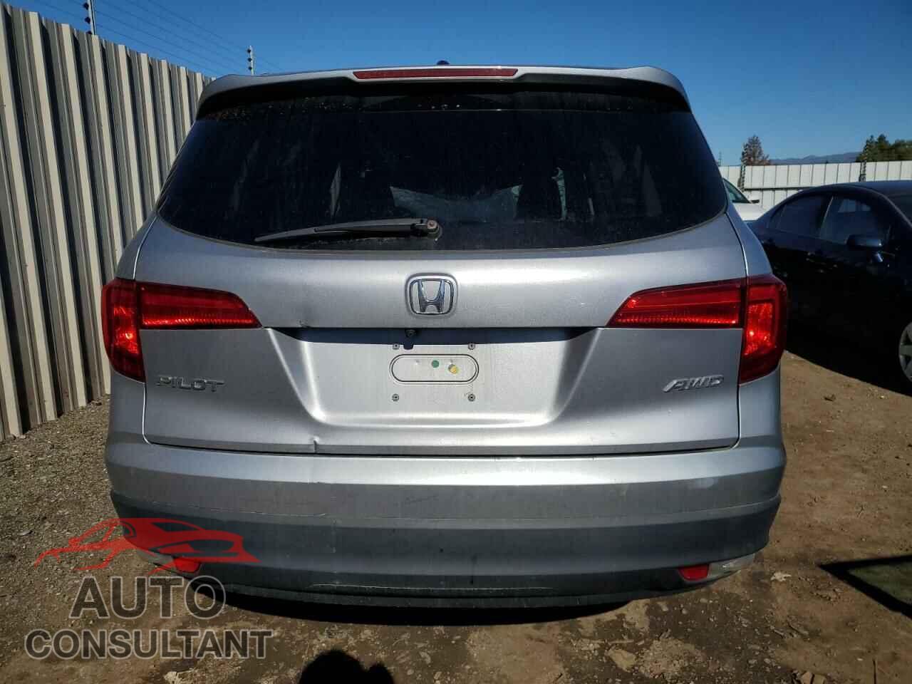 HONDA PILOT 2017 - 5FNYF6H32HB012165