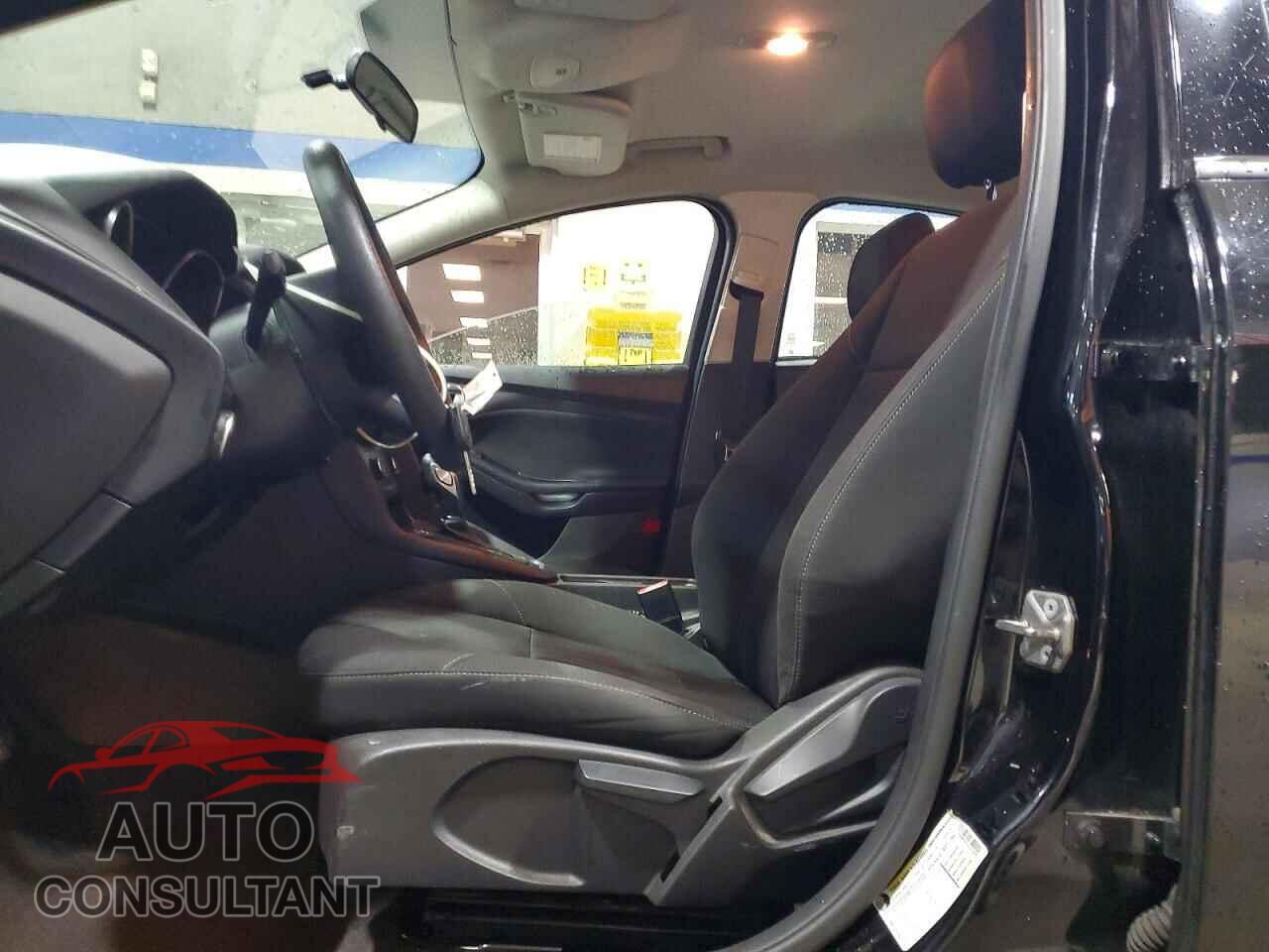 FORD FOCUS 2016 - 1FADP3F21GL313029