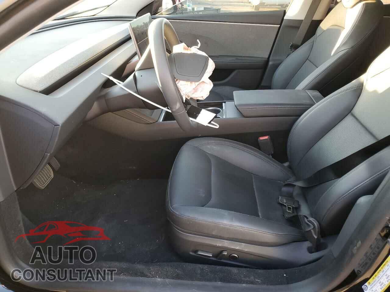 TESLA MODEL 3 2024 - 5YJ3E1EA7RF728273