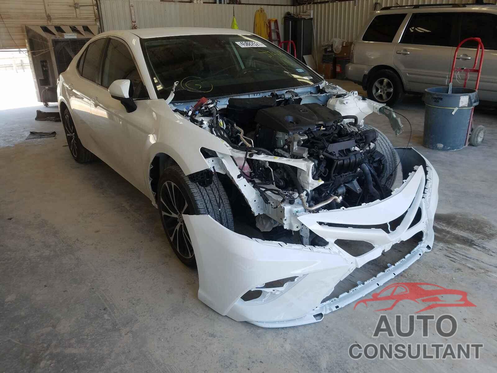 TOYOTA CAMRY 2020 - 4T1G11AK0LU365434