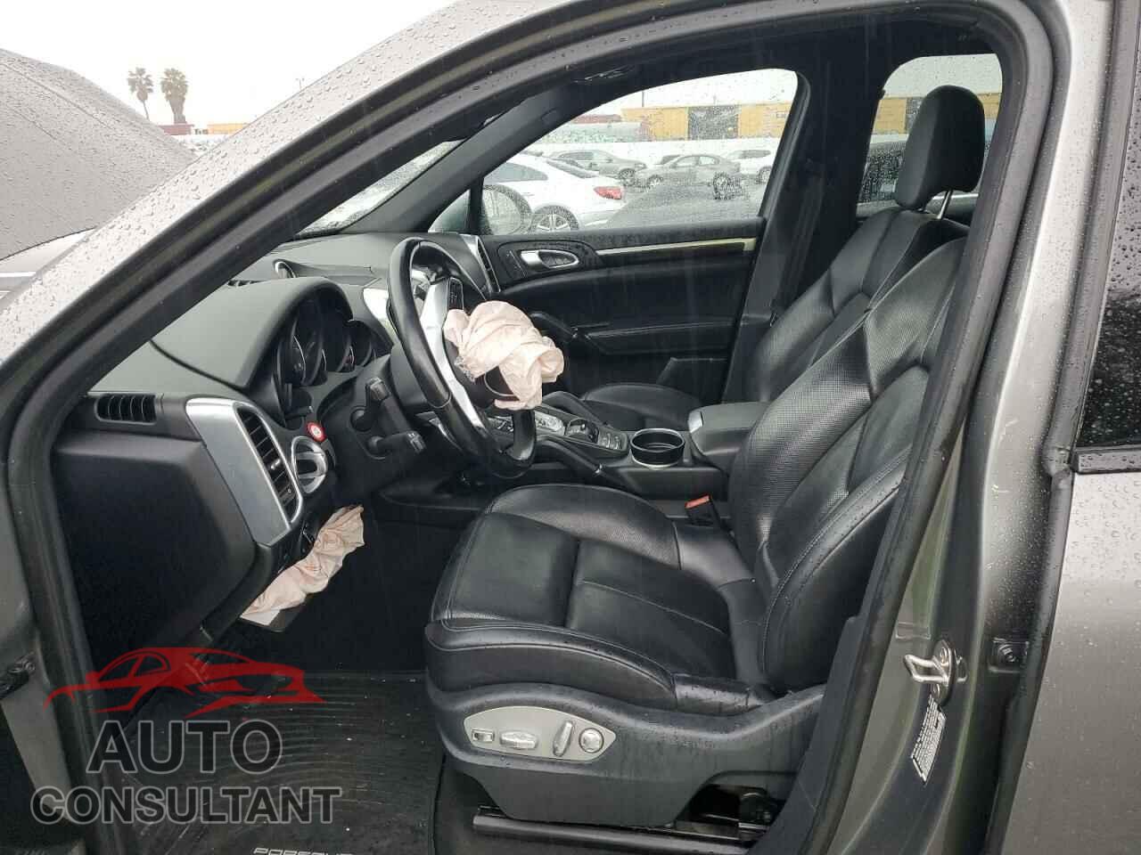 PORSCHE CAYENNE 2016 - WP1AA2A20GKA14071
