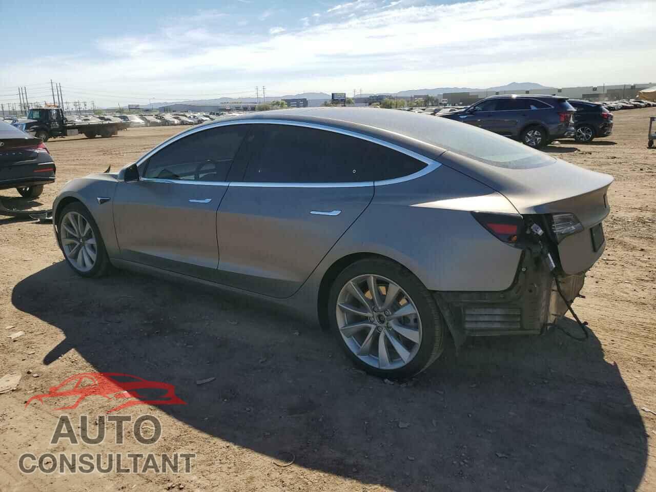 TESLA MODEL 3 2019 - 5YJ3E1EBXKF195382