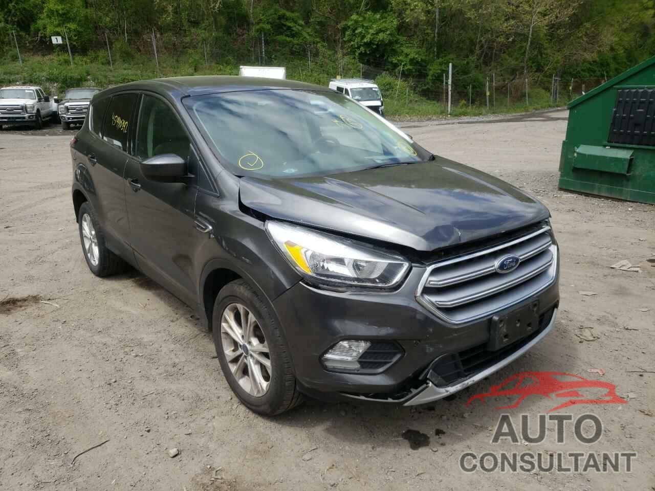 FORD ESCAPE 2017 - 1FMCU9GD5HUD02754