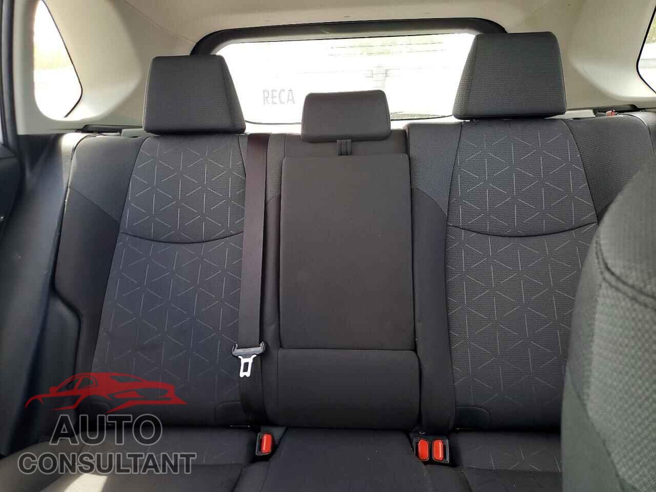 TOYOTA RAV4 2019 - JTMP1RFV4KD523925