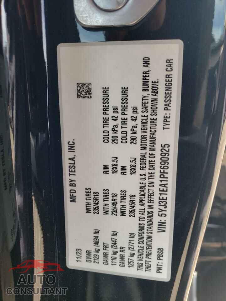 TESLA MODEL 3 2023 - 5YJ3E1EA1PF690925
