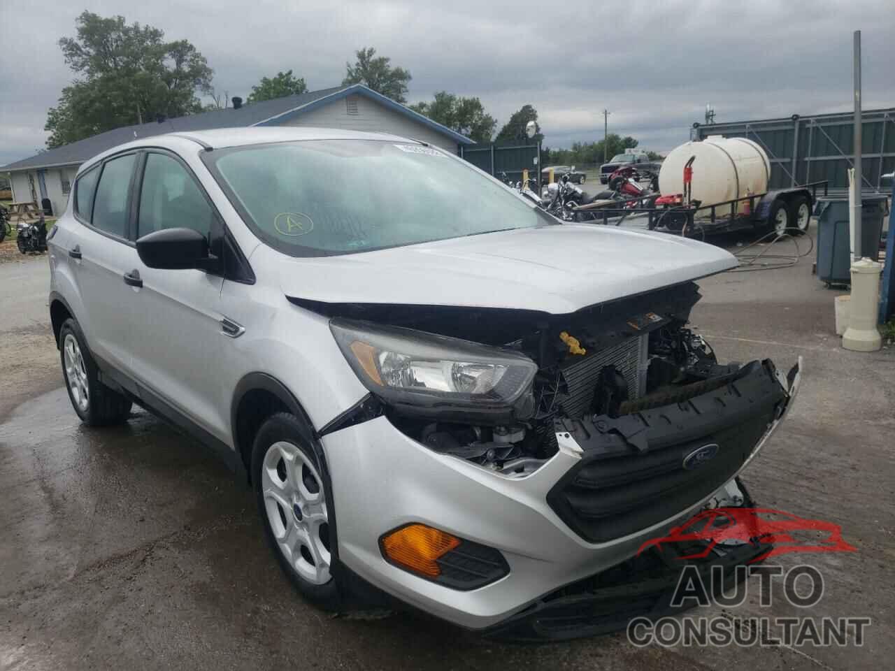 FORD ESCAPE 2018 - 1FMCU0F73JUA16902