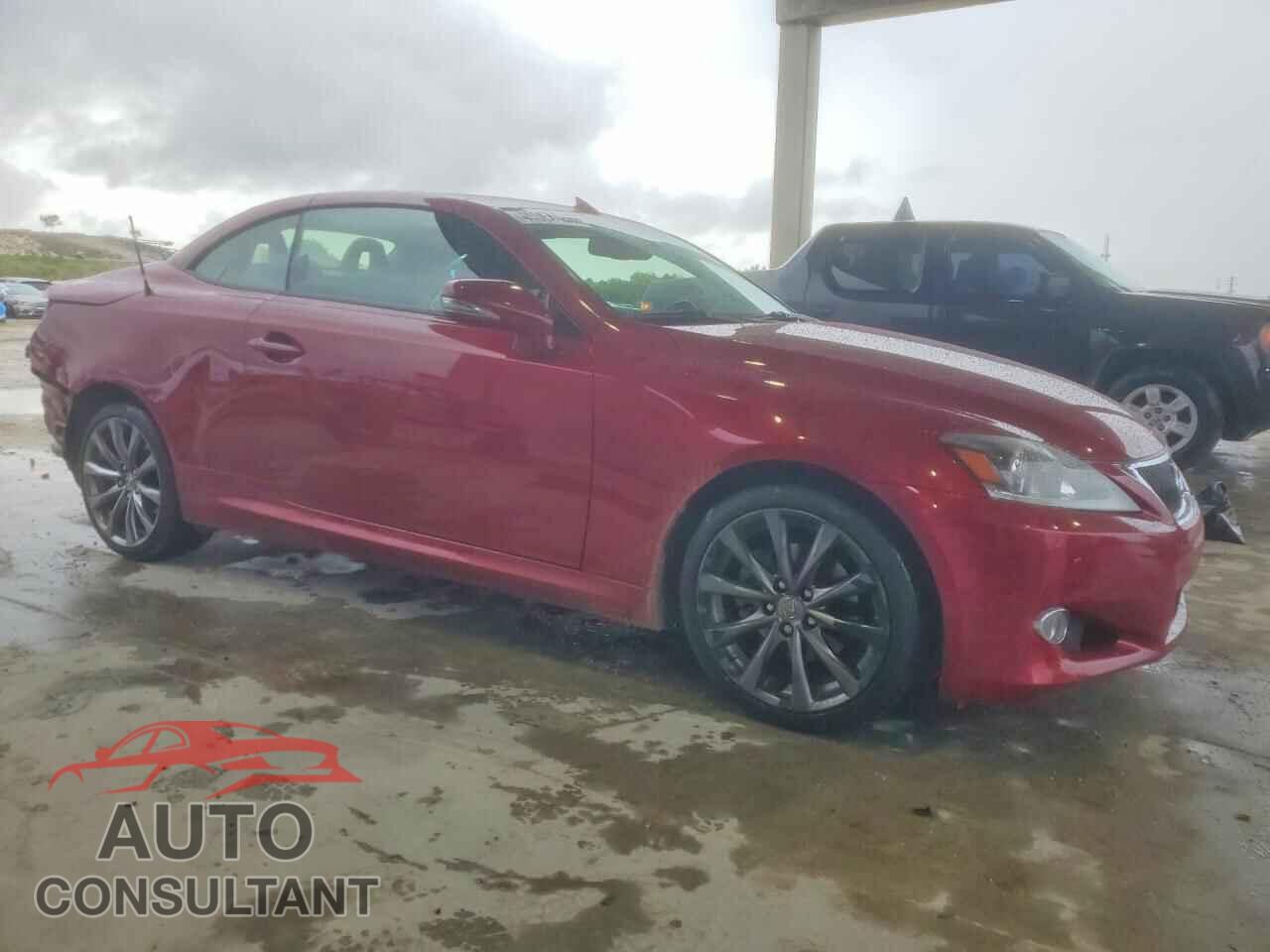 LEXUS IS 2014 - JTHFF2C26E2530114