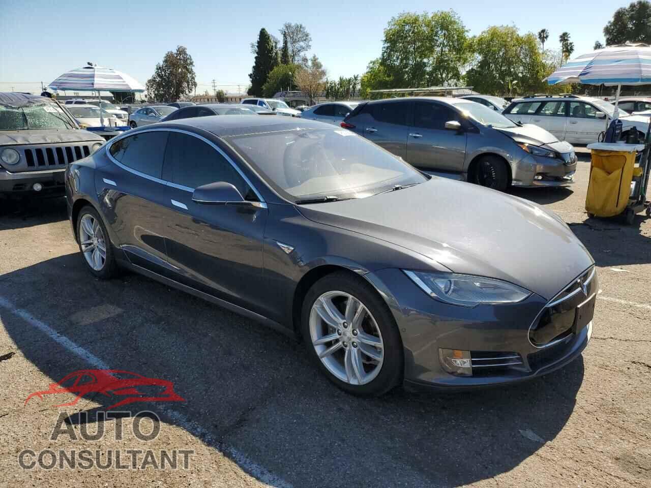 TESLA MODEL S 2015 - 5YJSA1E11FF112944