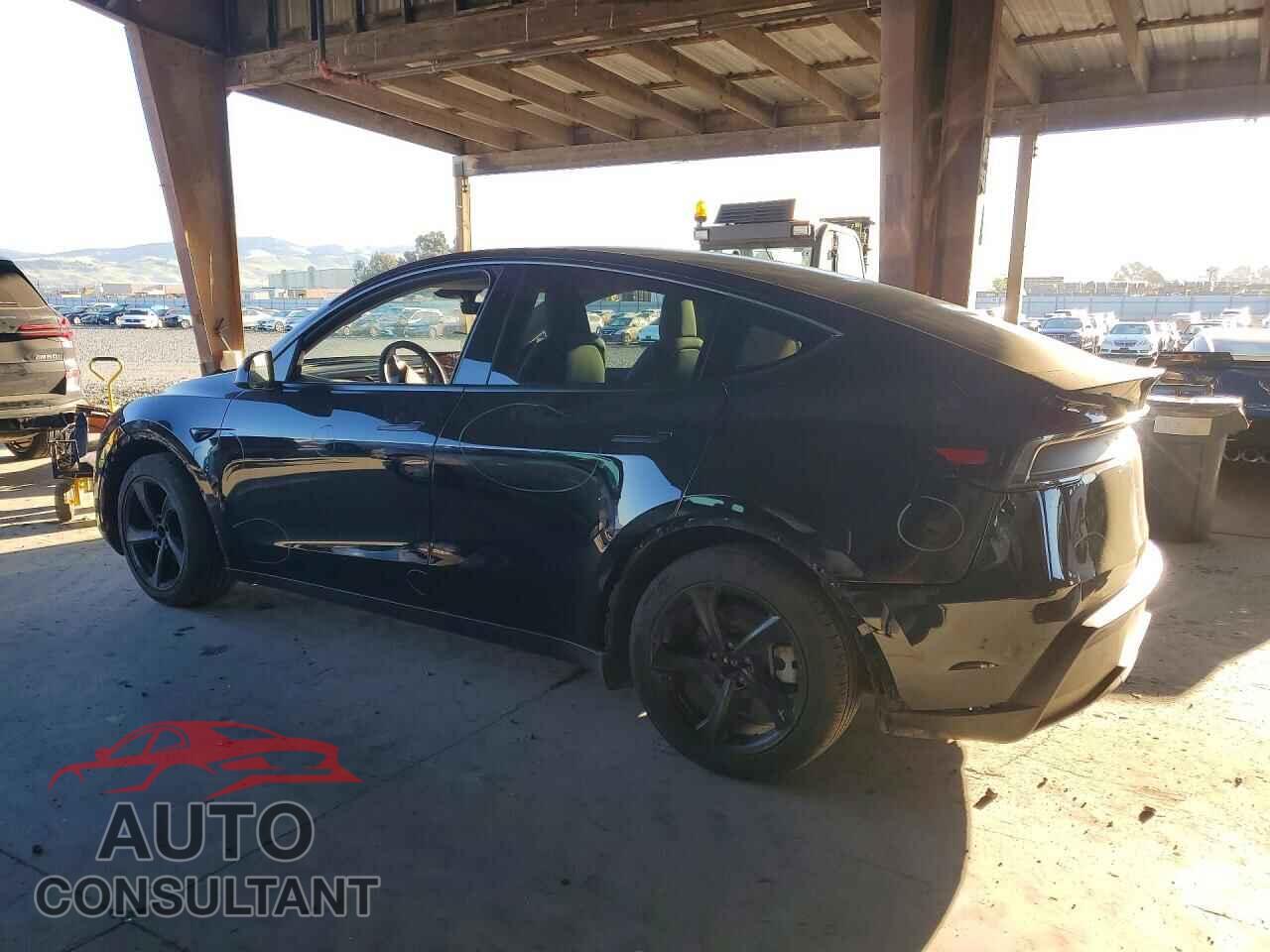 TESLA MODEL Y 2026 - 7SAYGDEE0TF358105