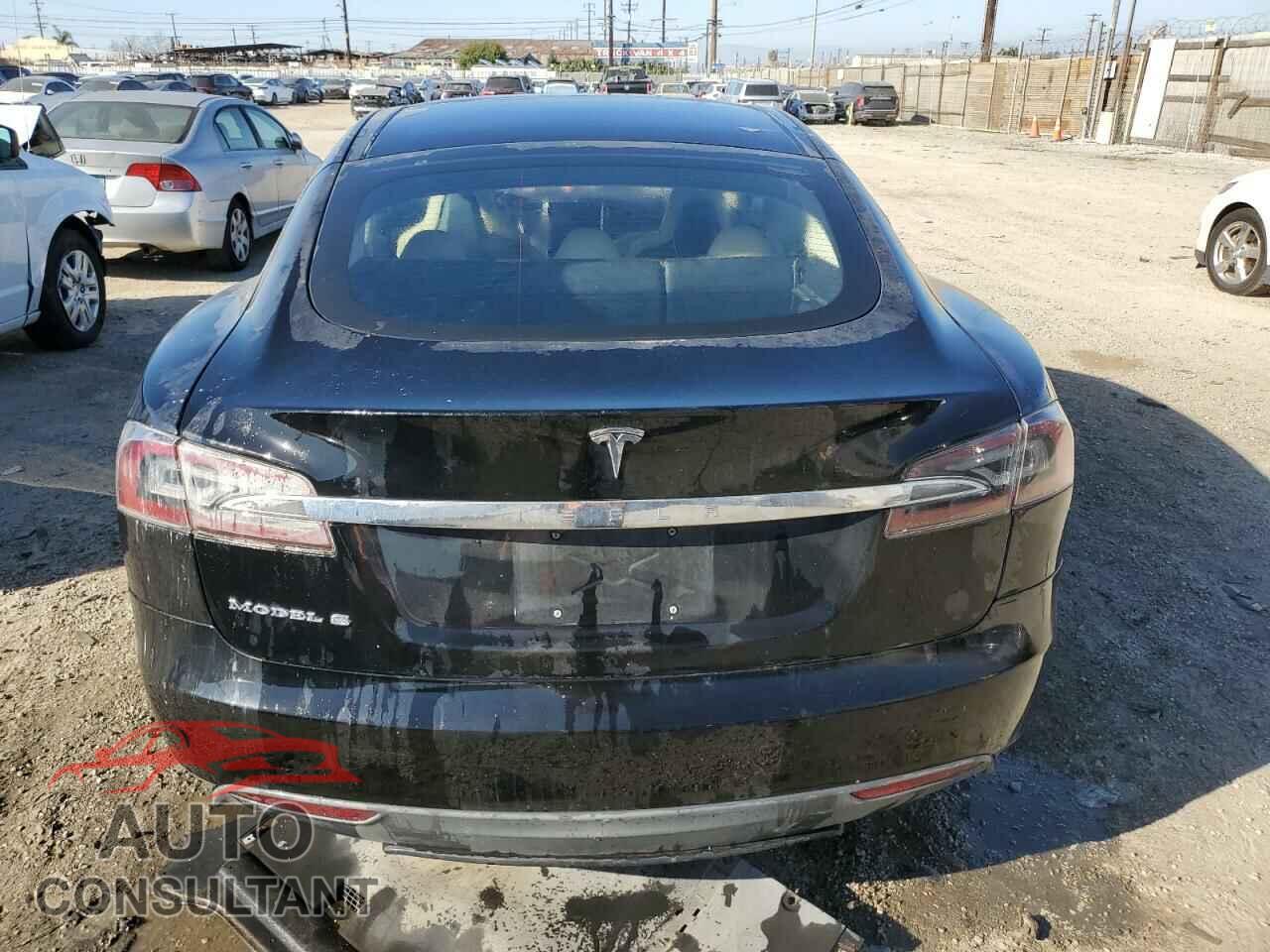 TESLA MODEL S 2013 - 5YJSA1BC8DFP10158