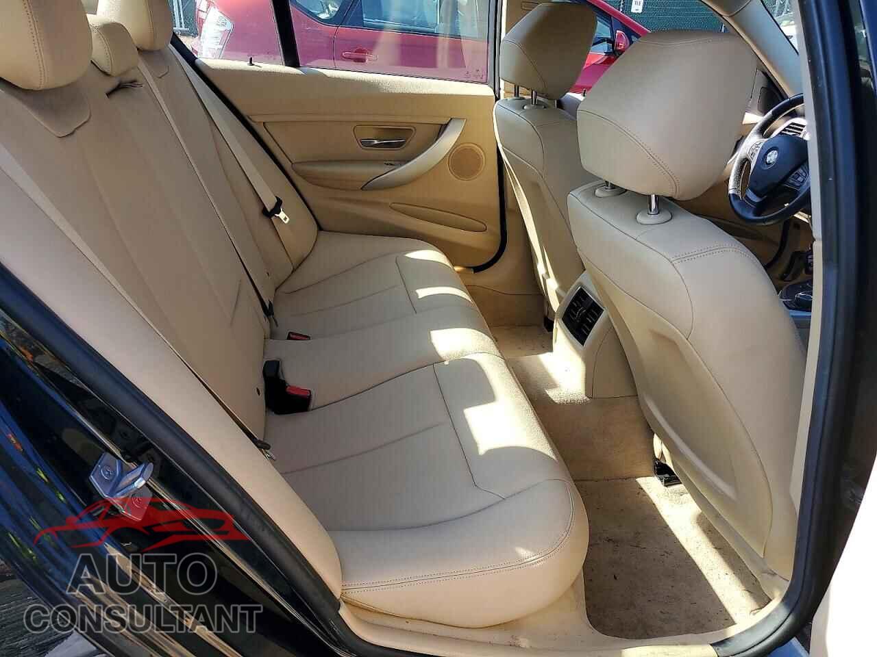 BMW 3 SERIES 2016 - WBA8E5G58GNU20893