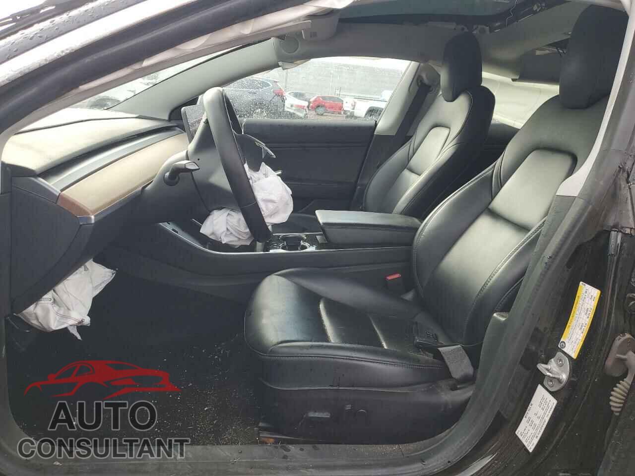 TESLA MODEL 3 2019 - 5YJ3E1EB7KF451557