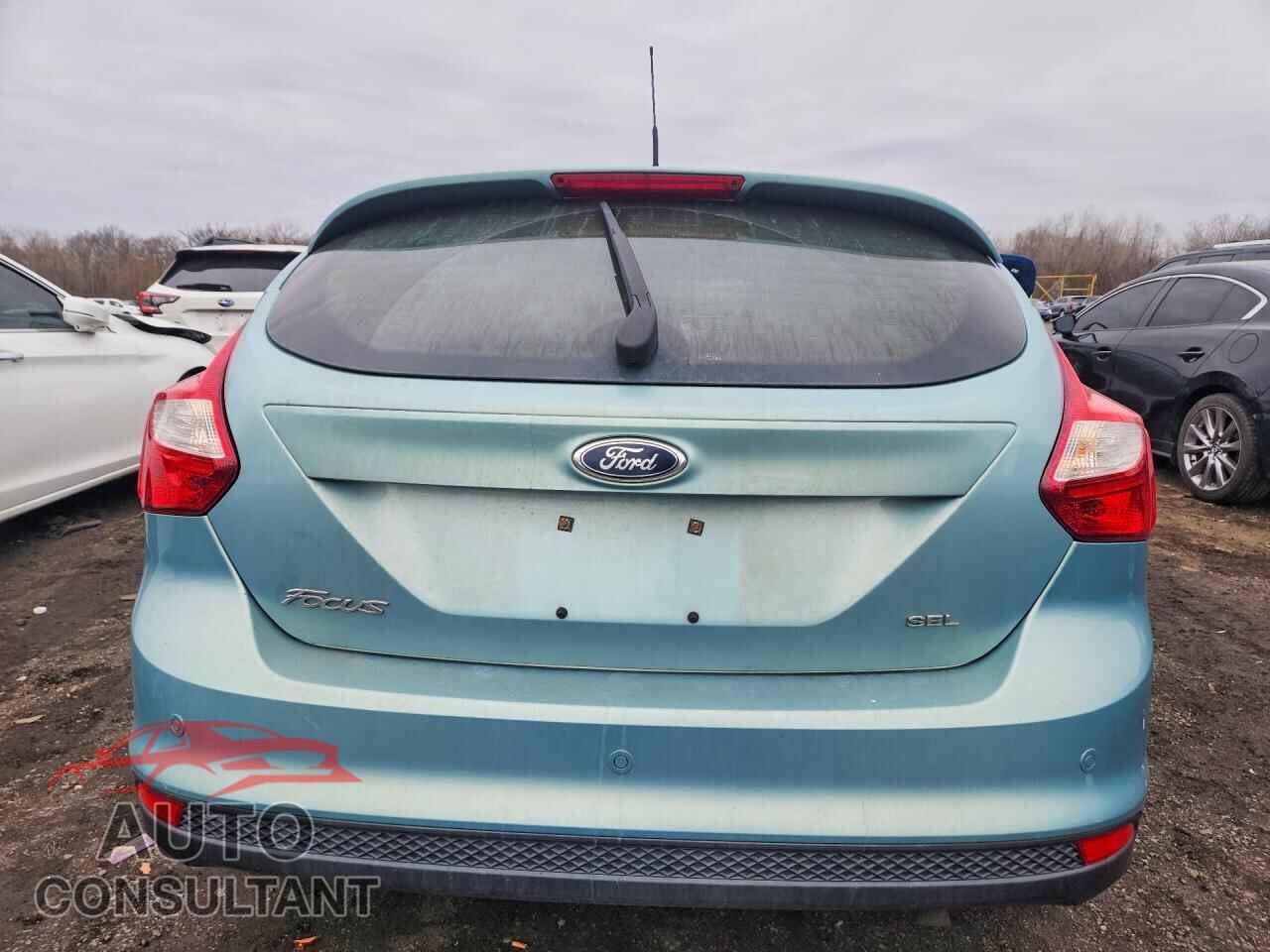 FORD FOCUS 2012 - 1FAHP3M24CL246456