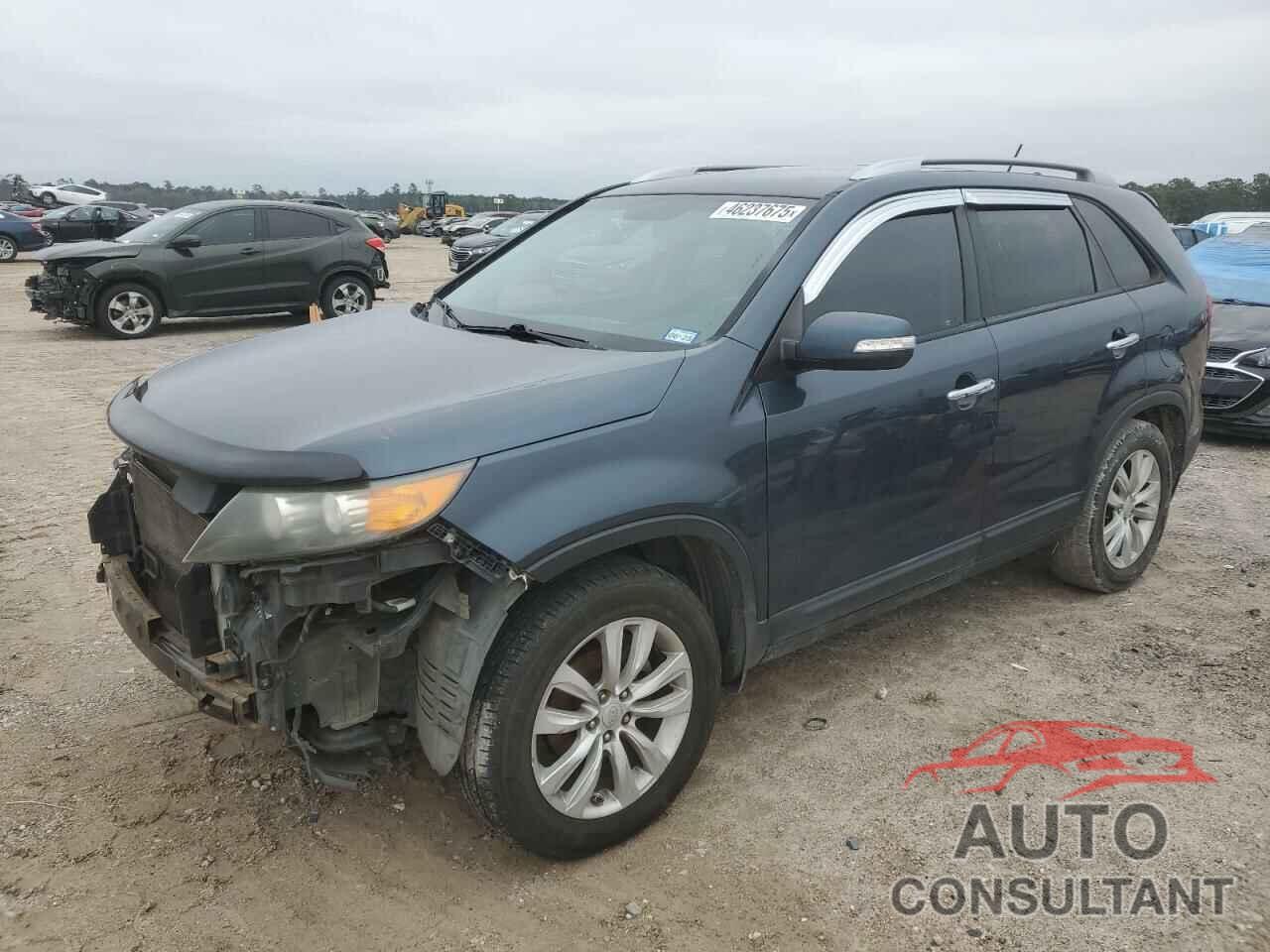 KIA SORENTO 2011 - 5XYKU4A13BG063411