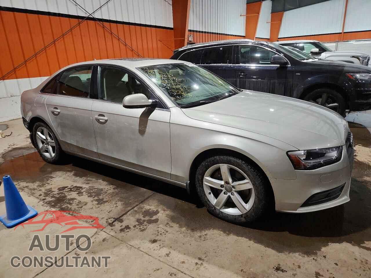 AUDI A4 2013 - WAUFFCFL5DN030130