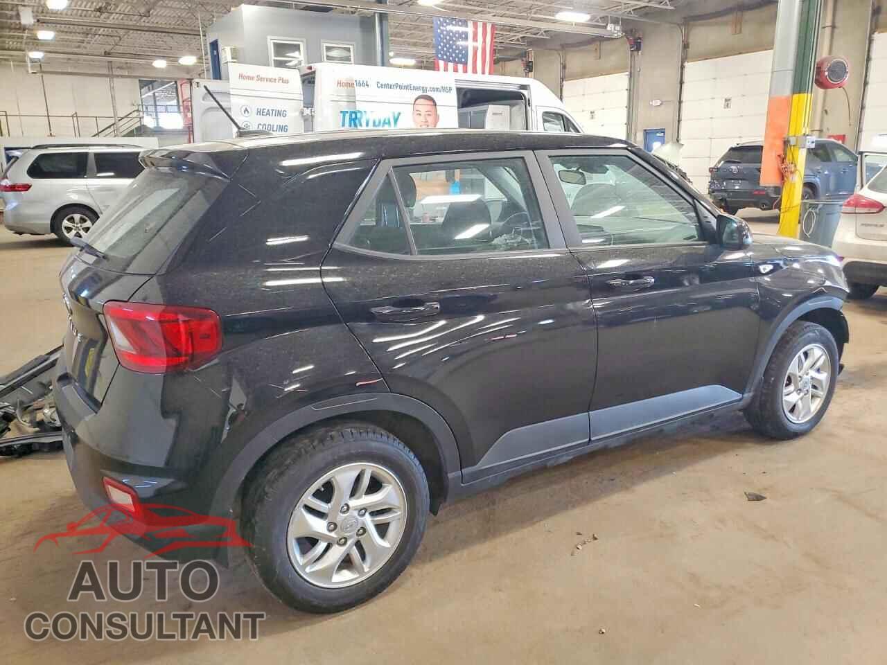 HYUNDAI VENUE 2023 - KMHRB8A34PU219955