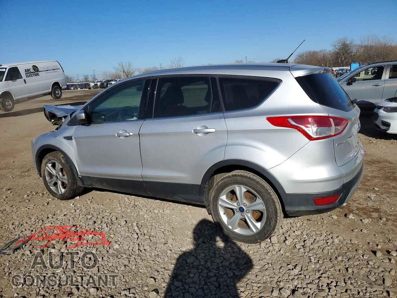 FORD ESCAPE 2015 - 1FMCU0G70FUA05037