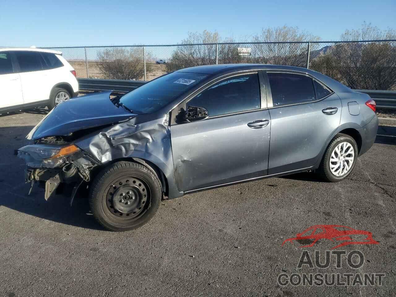TOYOTA COROLLA 2018 - 5YFBURHE1JP833945
