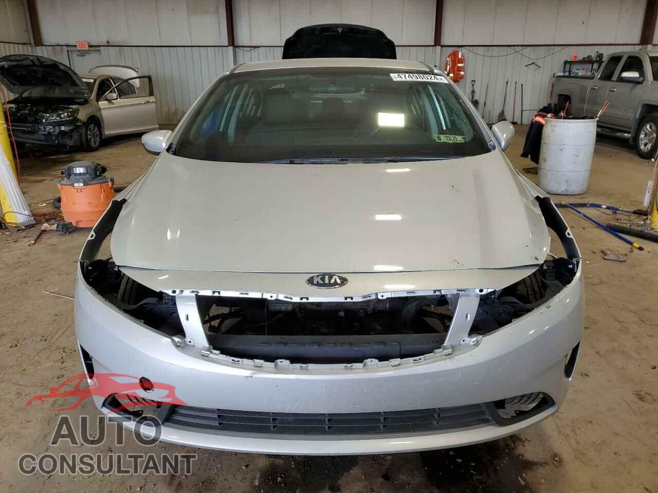 KIA FORTE 2017 - 3KPFK4A7XHE146593