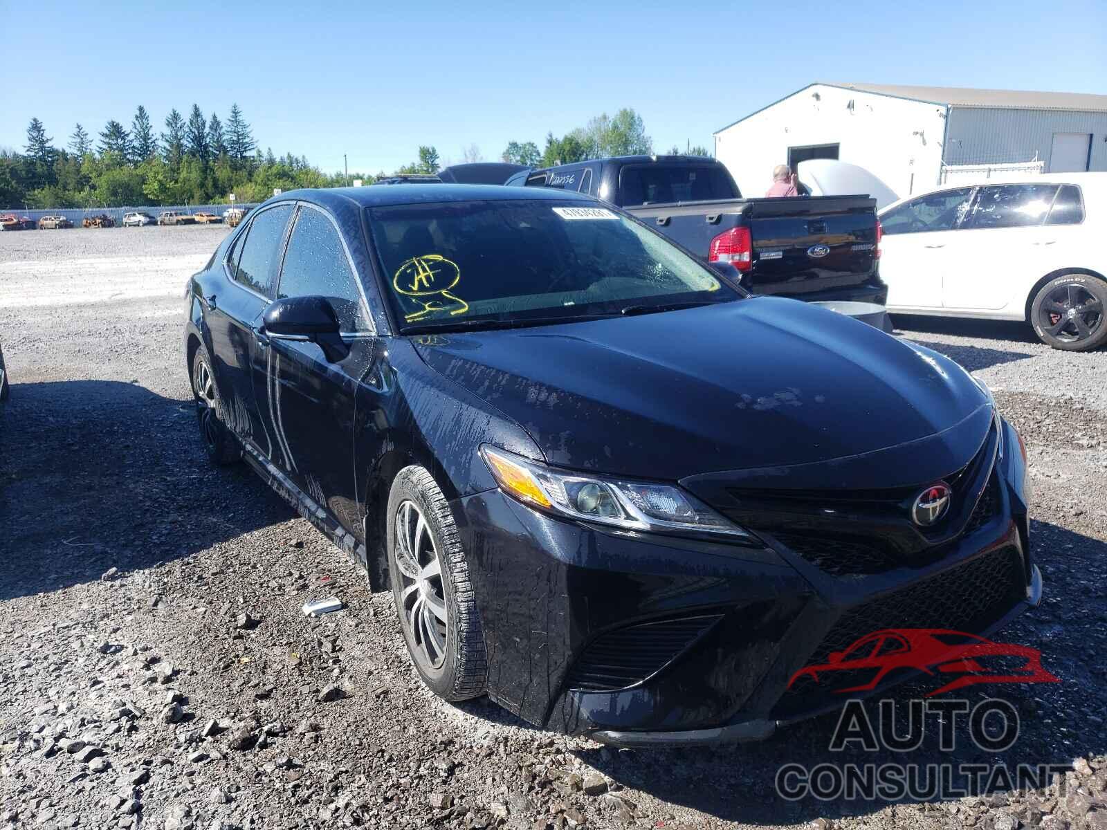TOYOTA CAMRY 2018 - 4T1B11HK9JU007021