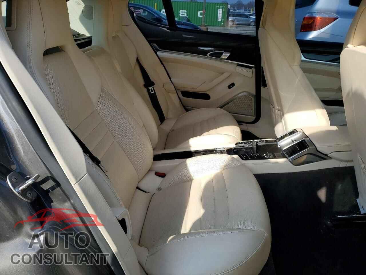 PORSCHE PANAMERA 2015 - WP0AF2A72FL080936