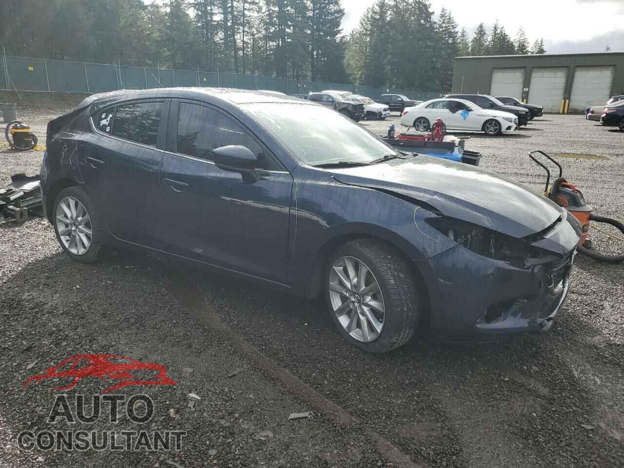MAZDA 3 2017 - 3MZBN1L77HM119355