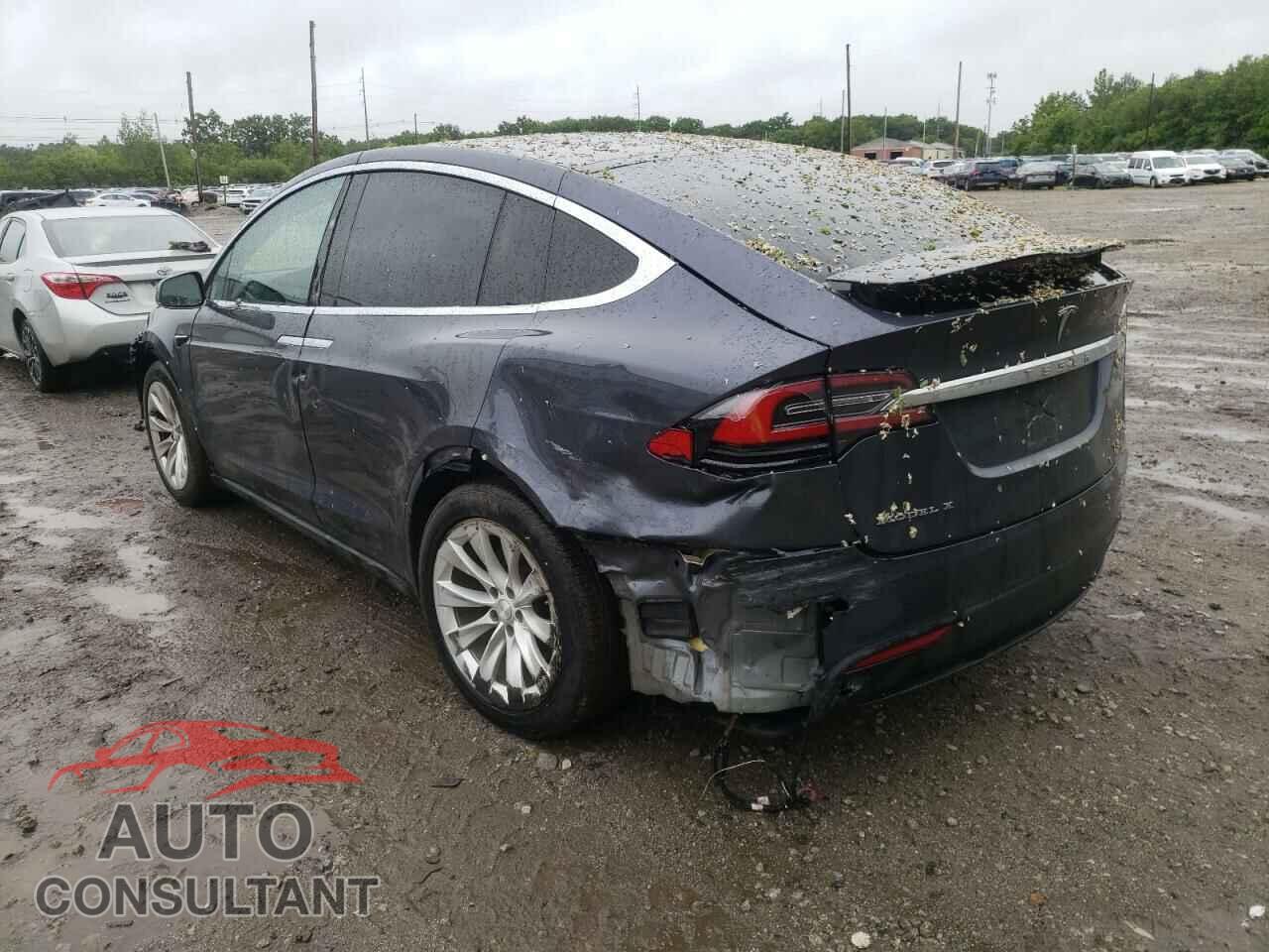 TESLA MODEL X 2017 - 5YJXCBE23HF077356