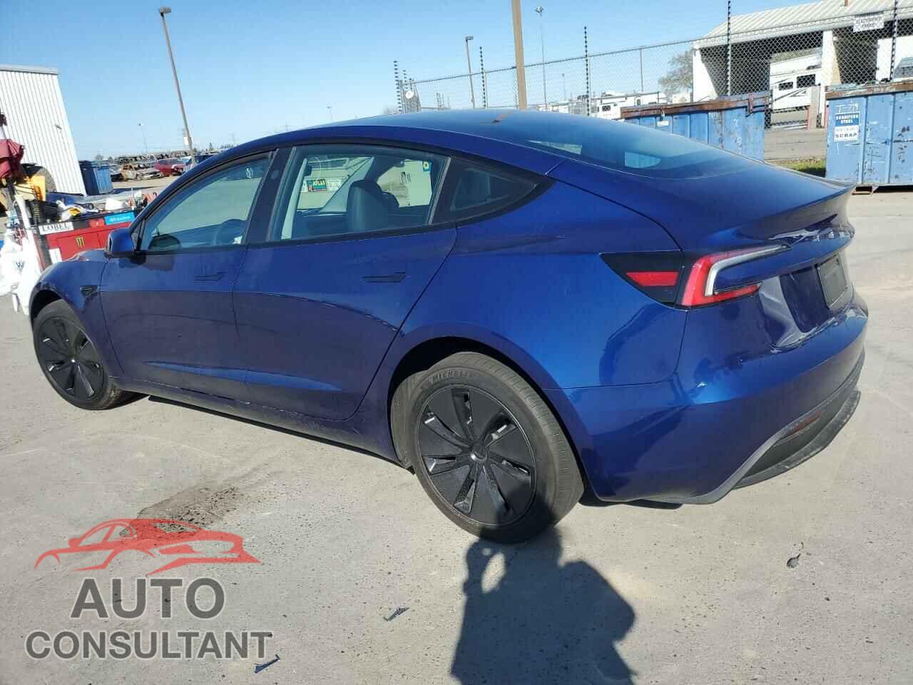 TESLA MODEL 3 2025 - 5YJ3E1EA7SF882228