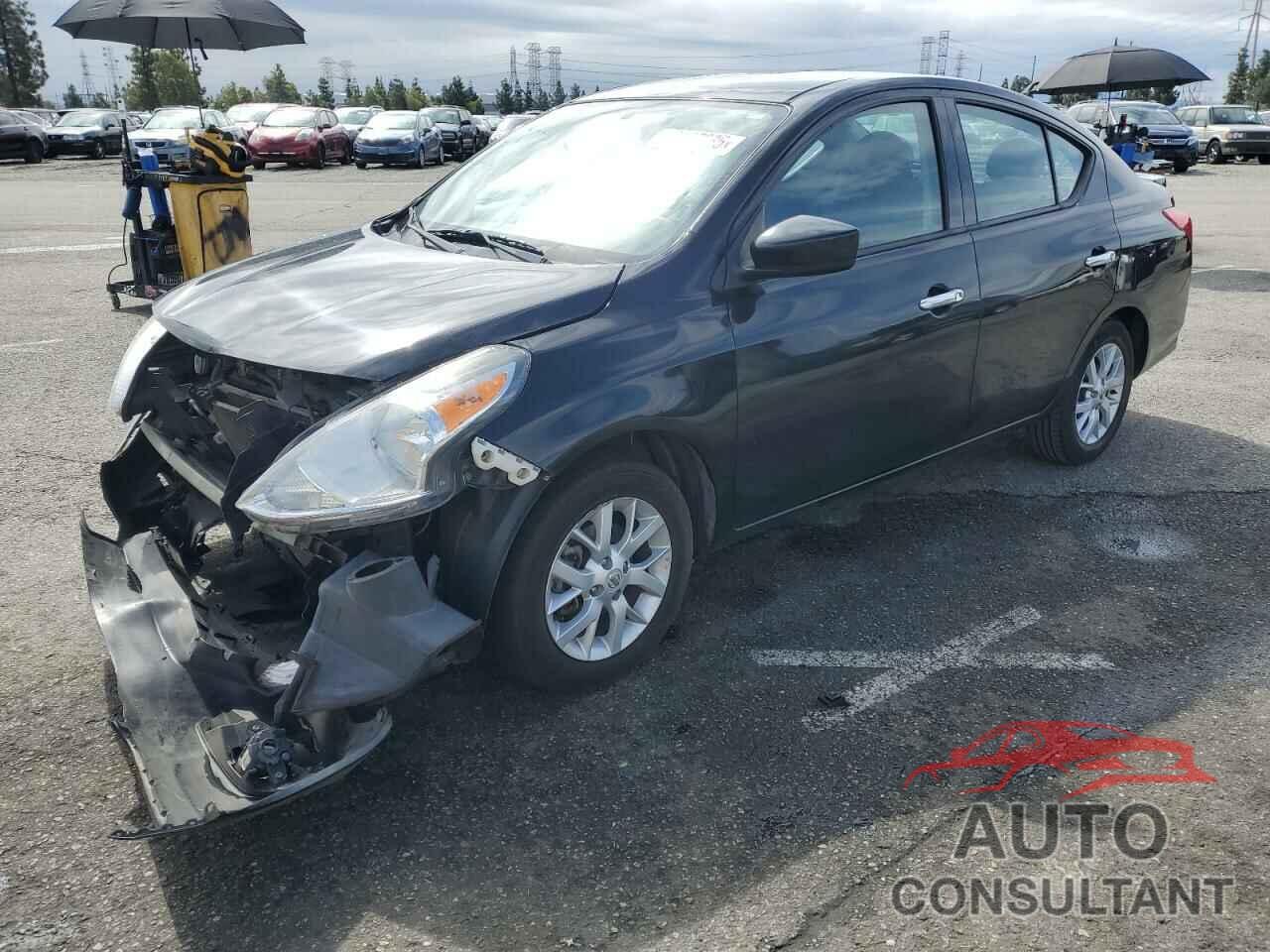 NISSAN VERSA 2018 - 3N1CN7AP3JL809390