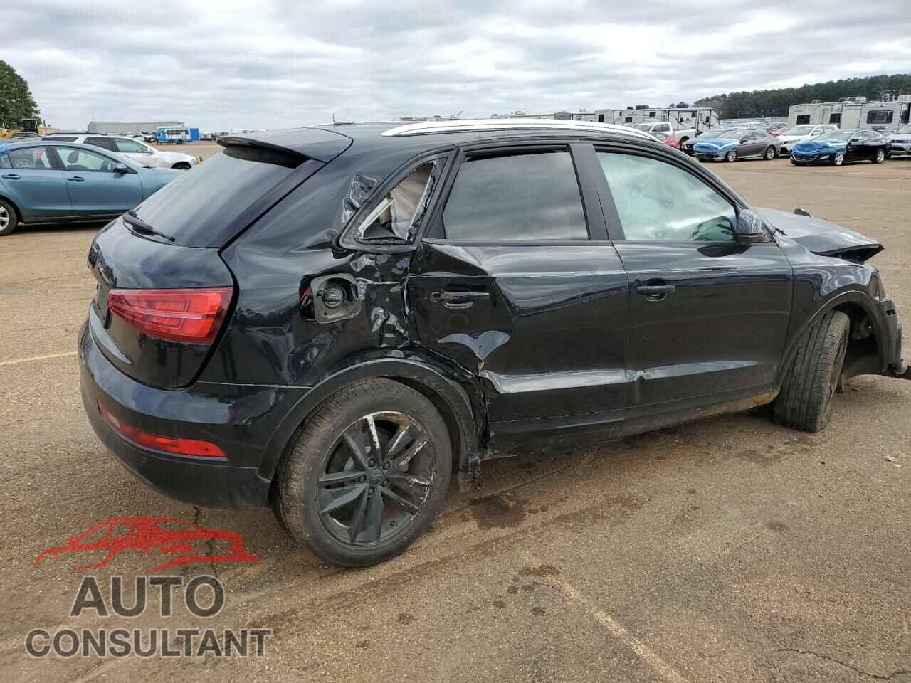 AUDI Q3 2017 - WA1BCCFS4HR014740