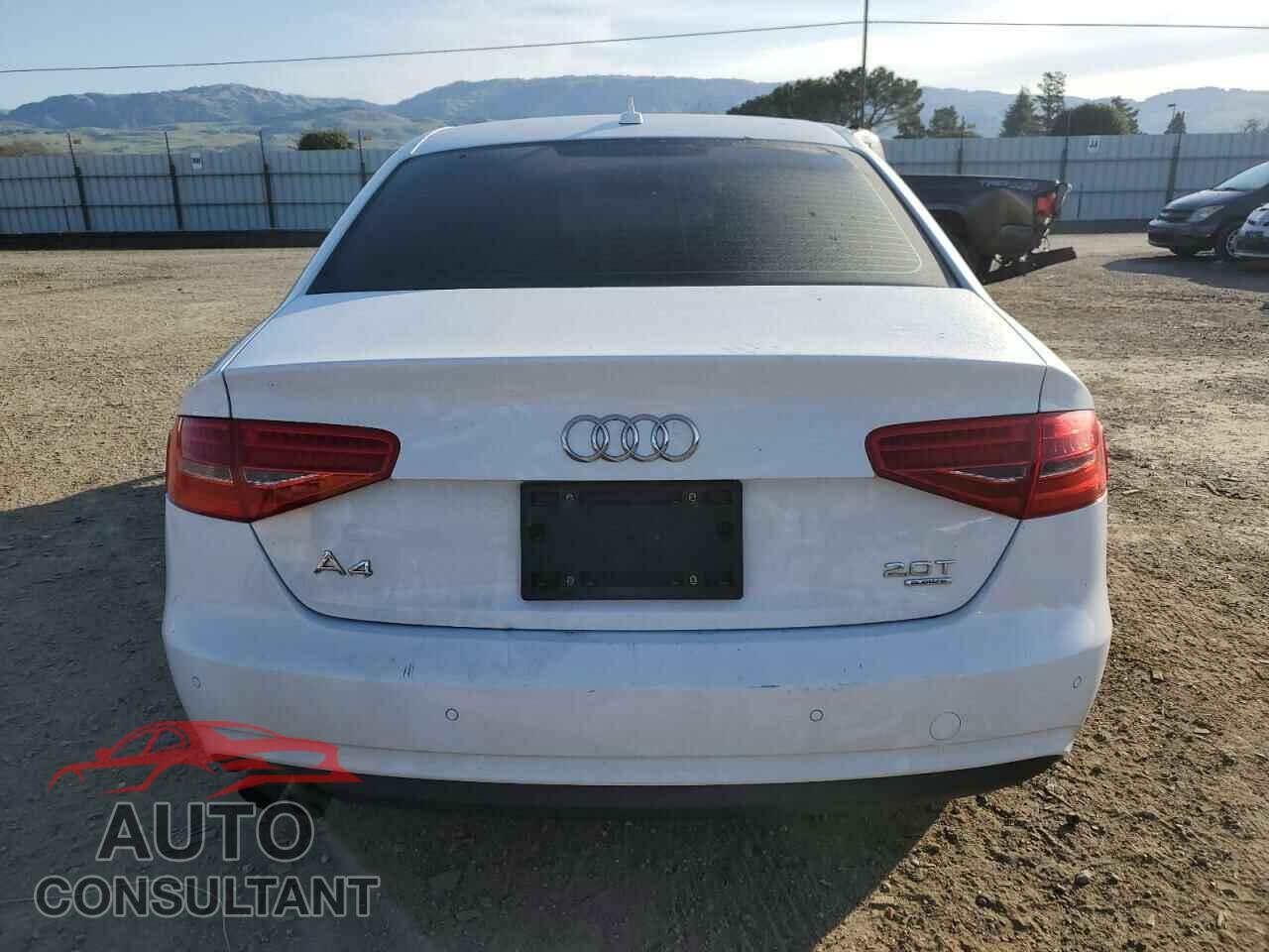 AUDI A4 2013 - WAUFFAFL7DN015004