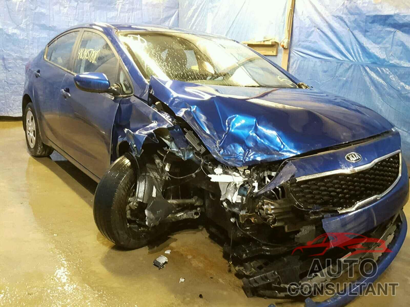 KIA FORTE 2018 - 3KPFK4A77JE213088