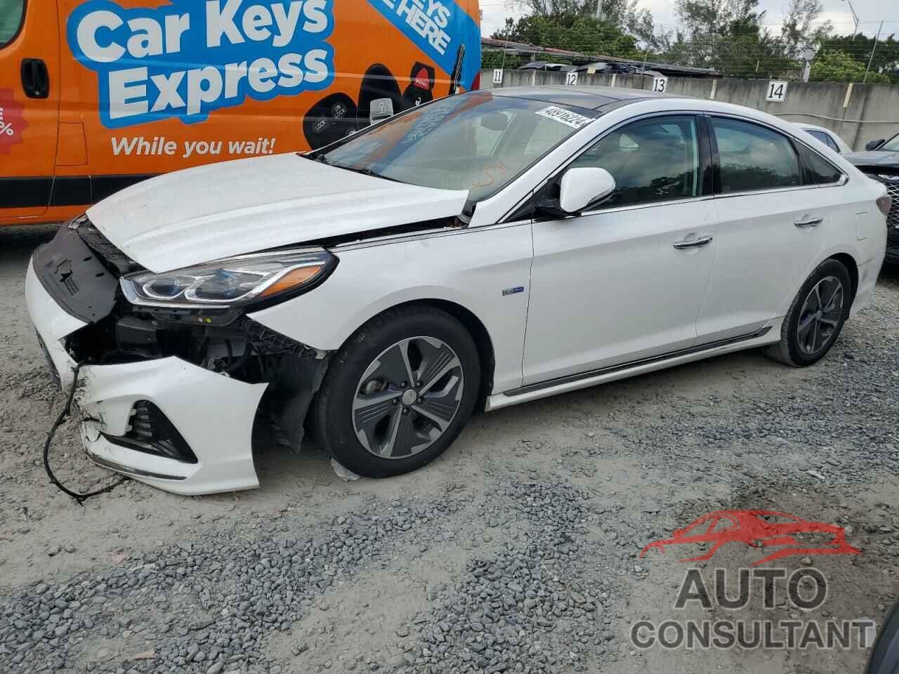 HYUNDAI SONATA 2018 - KMHE34L35JA078842
