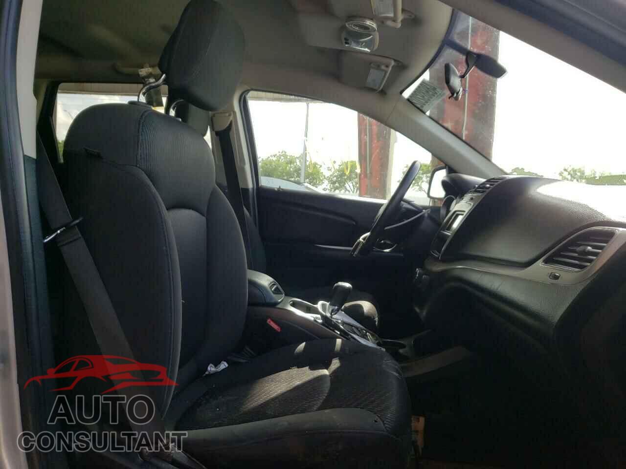 DODGE JOURNEY 2018 - 3C4PDCAB4JT295483