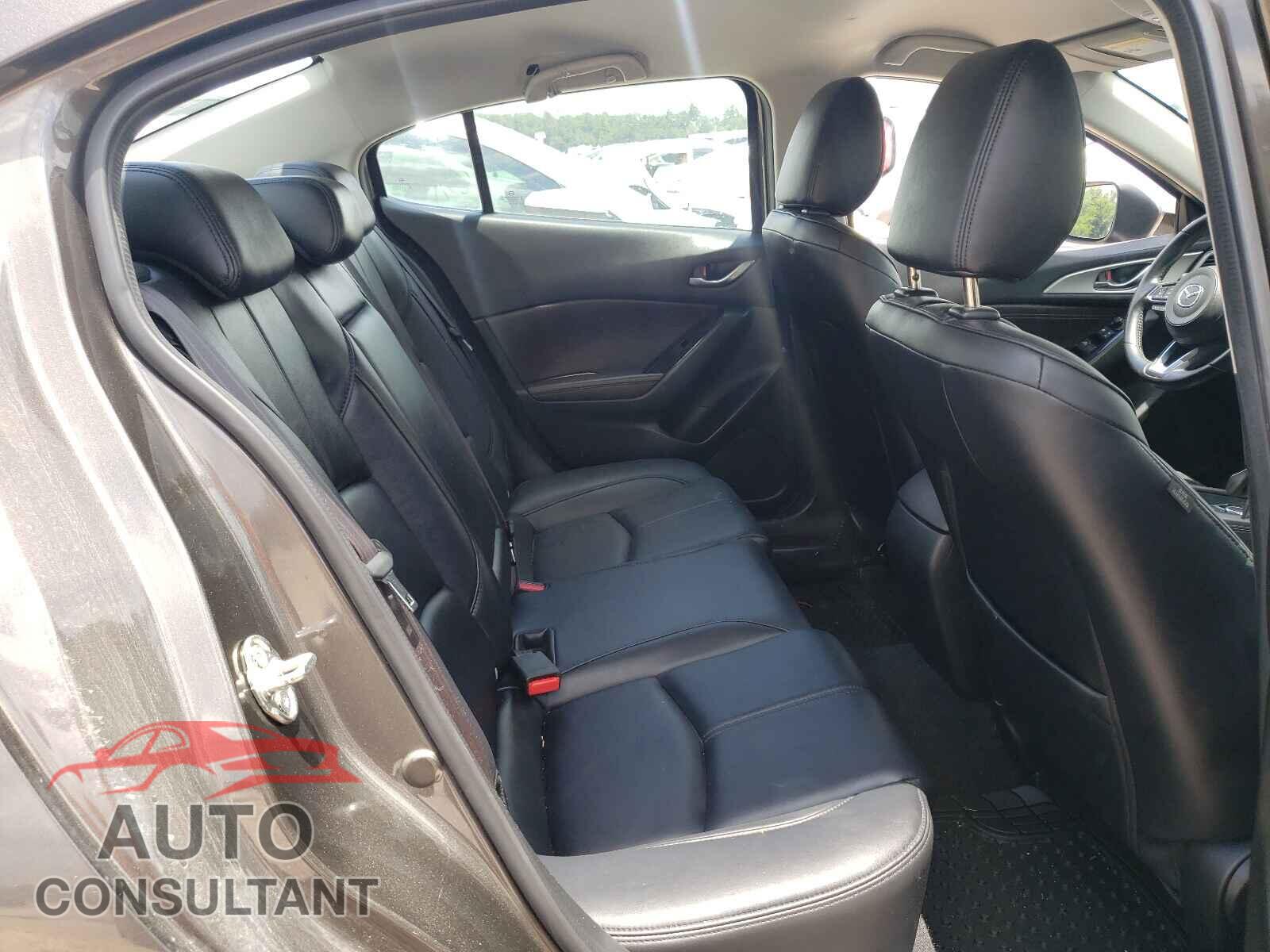 MAZDA 3 2017 - JM1BN1V71H1105657