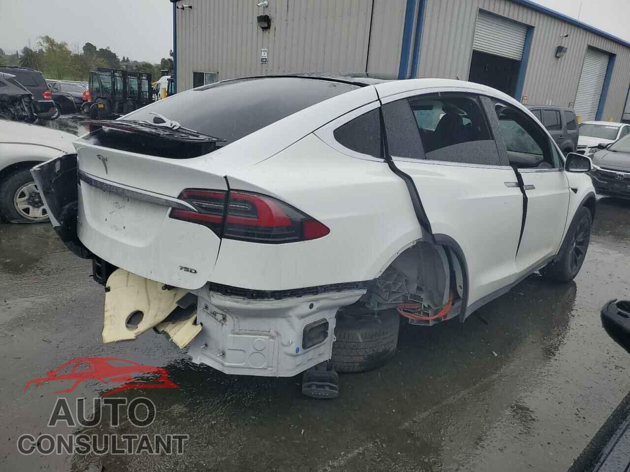 TESLA MODEL X 2018 - 5YJXCDE21JF117564