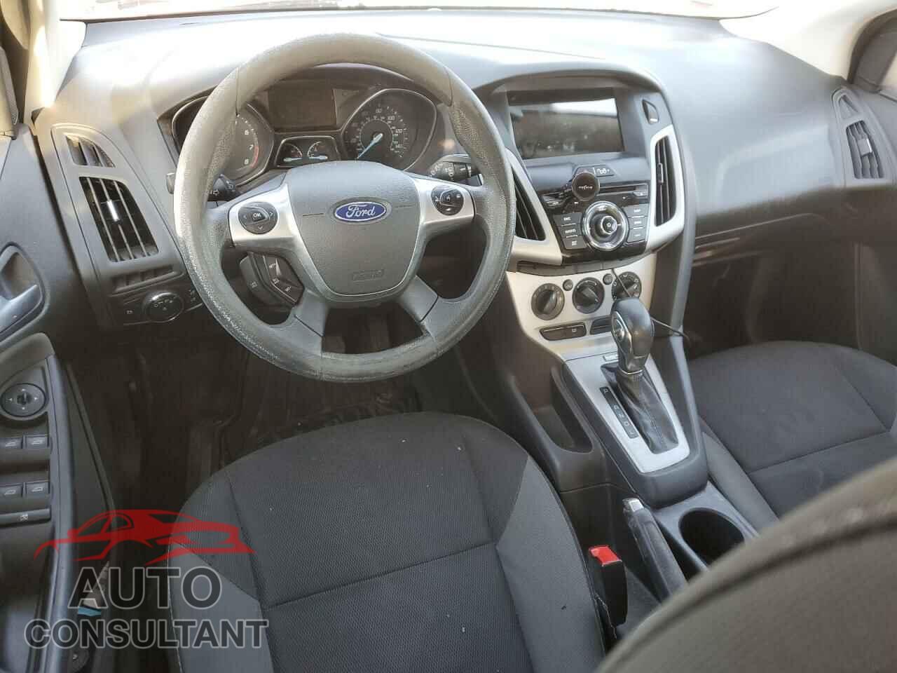 FORD FOCUS 2014 - 1FADP3K2XEL367335