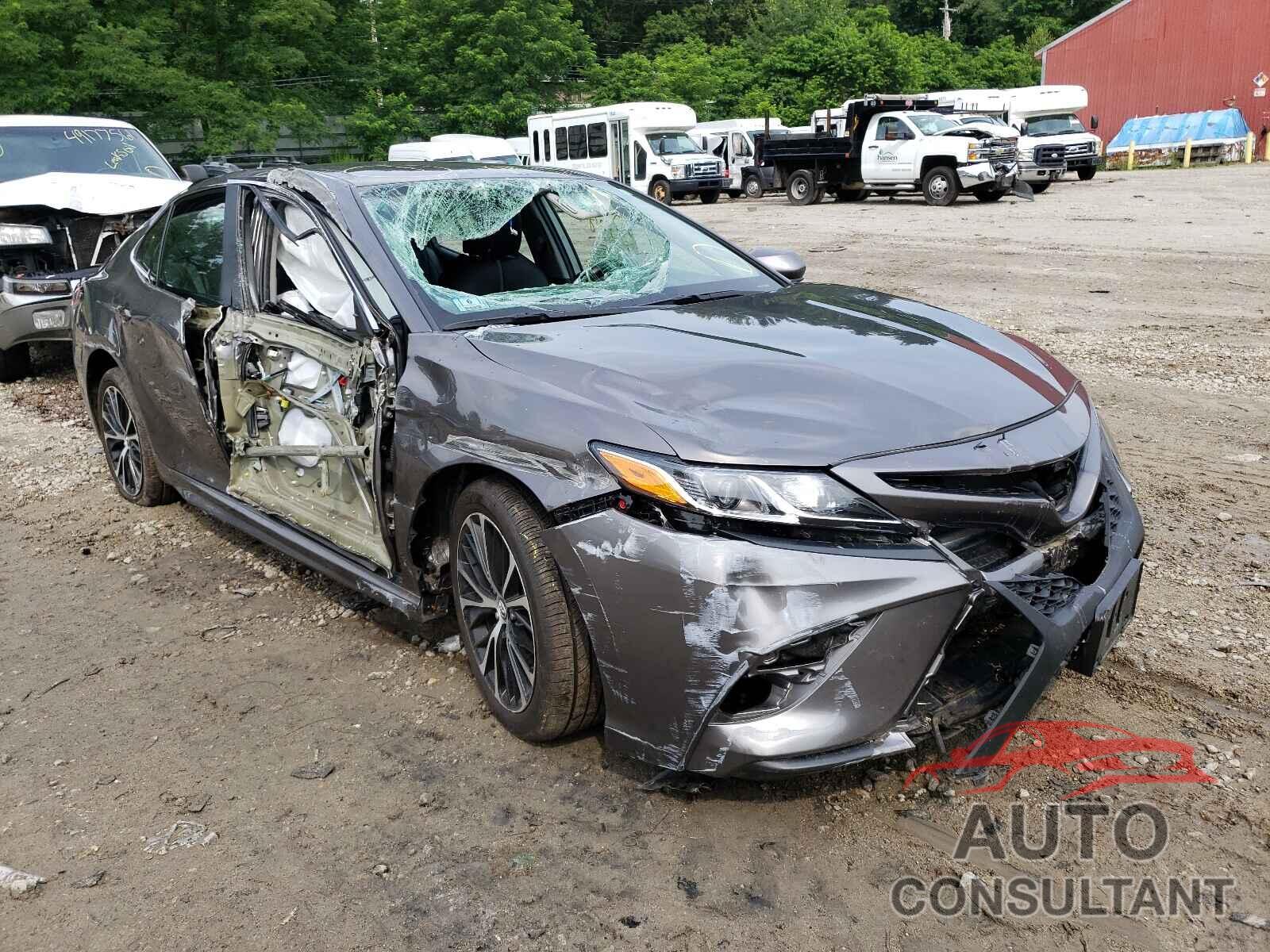 TOYOTA CAMRY 2019 - 4T1B11HK2KU697910