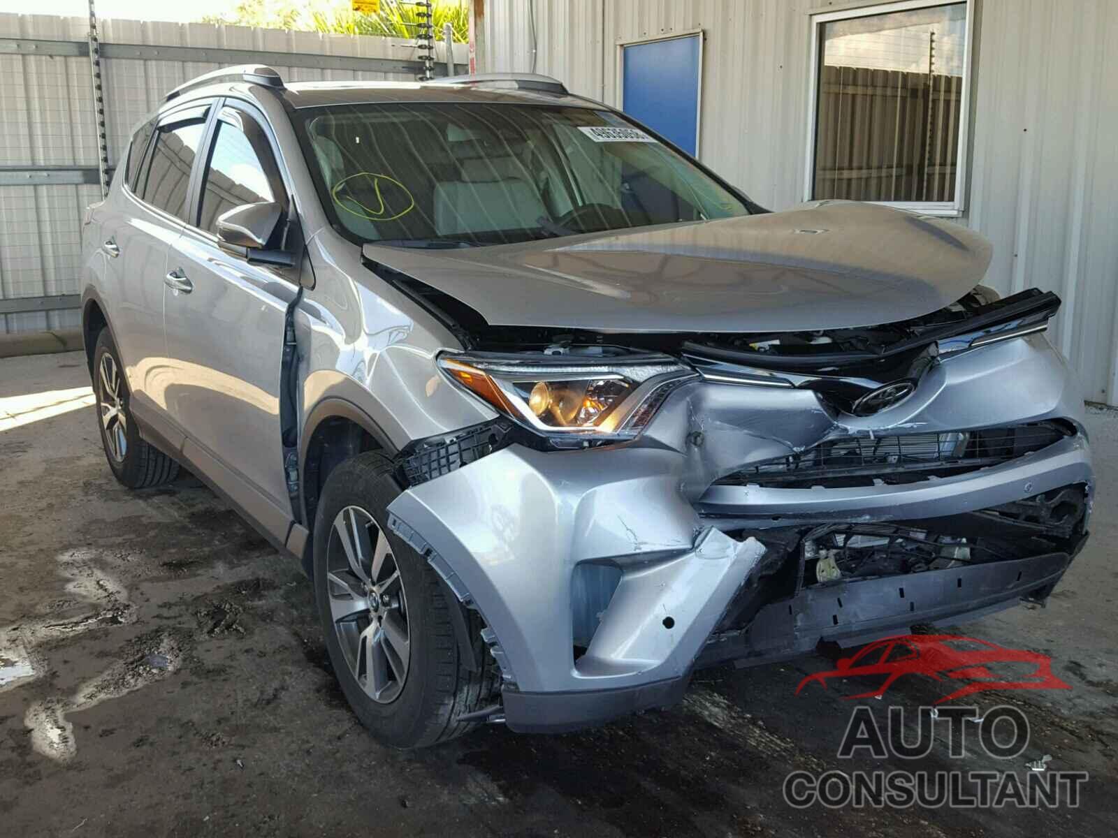 TOYOTA RAV4 XLE 2017 - 2T3WFREV1HW352884