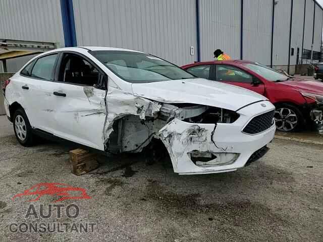 FORD FOCUS 2017 - 1FADP3E20HL313106