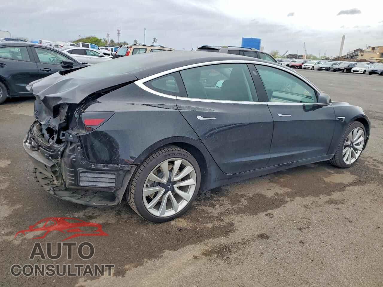 TESLA MODEL 3 2019 - 5YJ3E1EA1KF190823