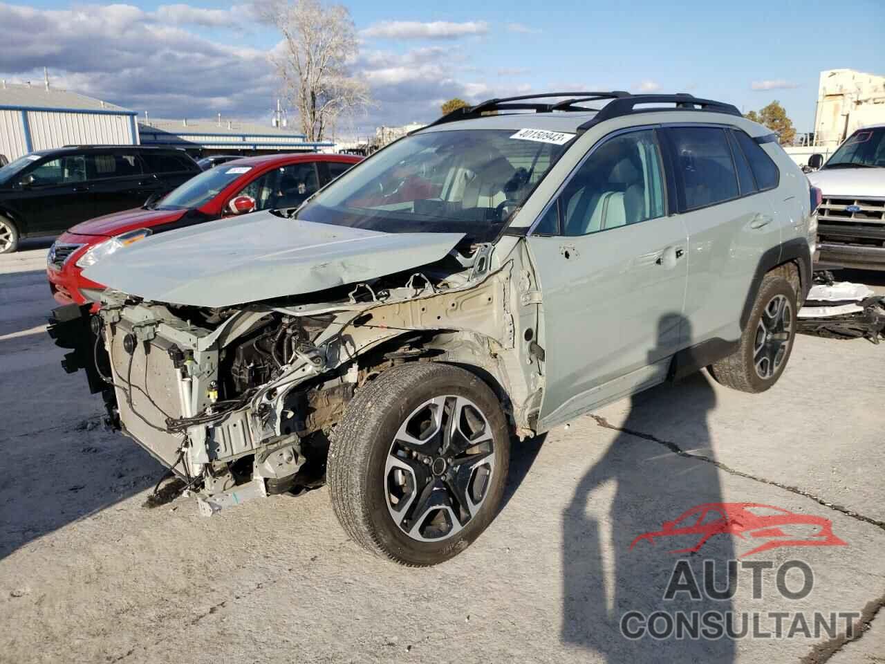 TOYOTA RAV4 2019 - 2T3J1RFV6KC056095