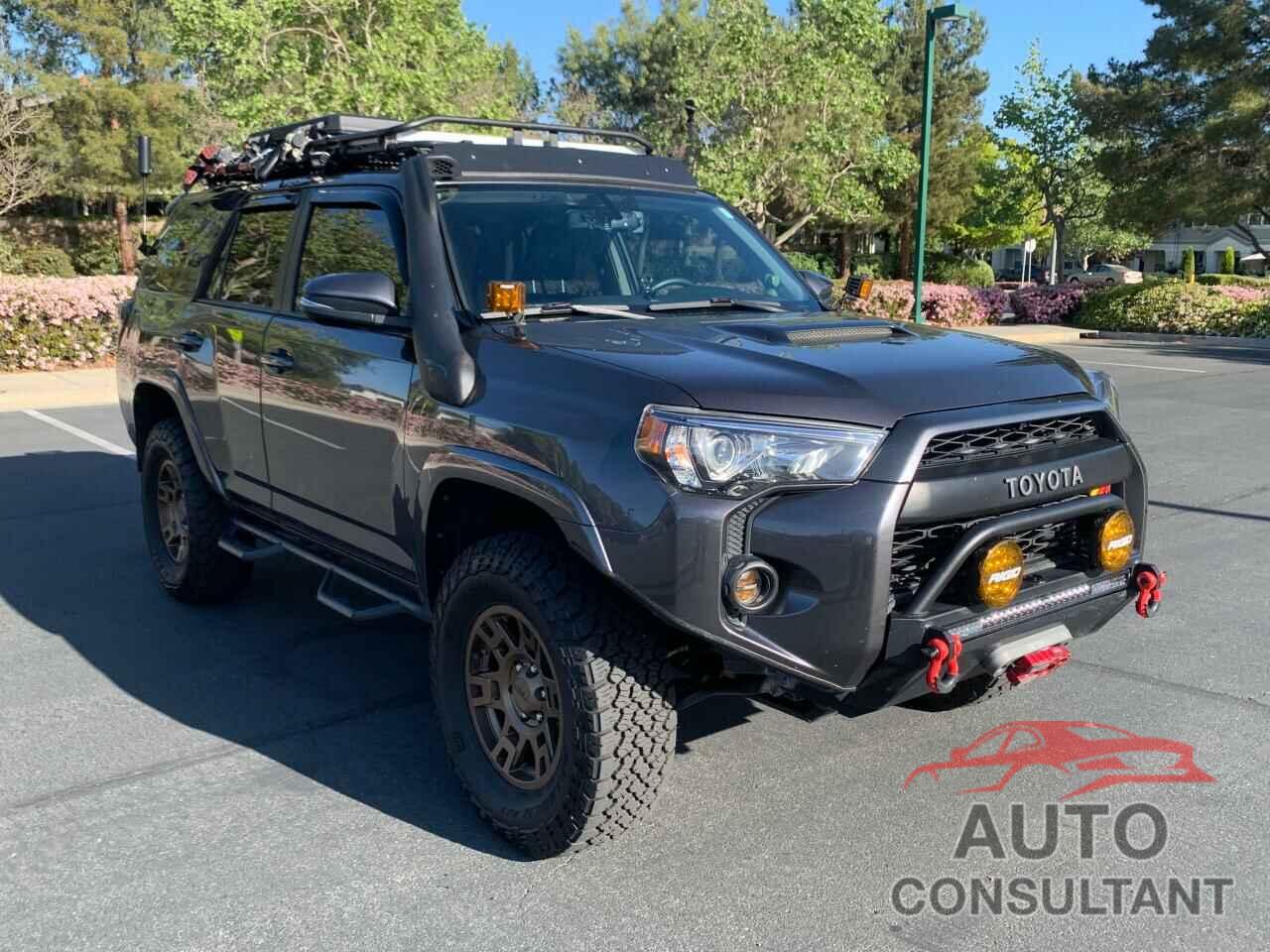 TOYOTA 4RUNNER 2018 - JTEBU5JR8J5518655