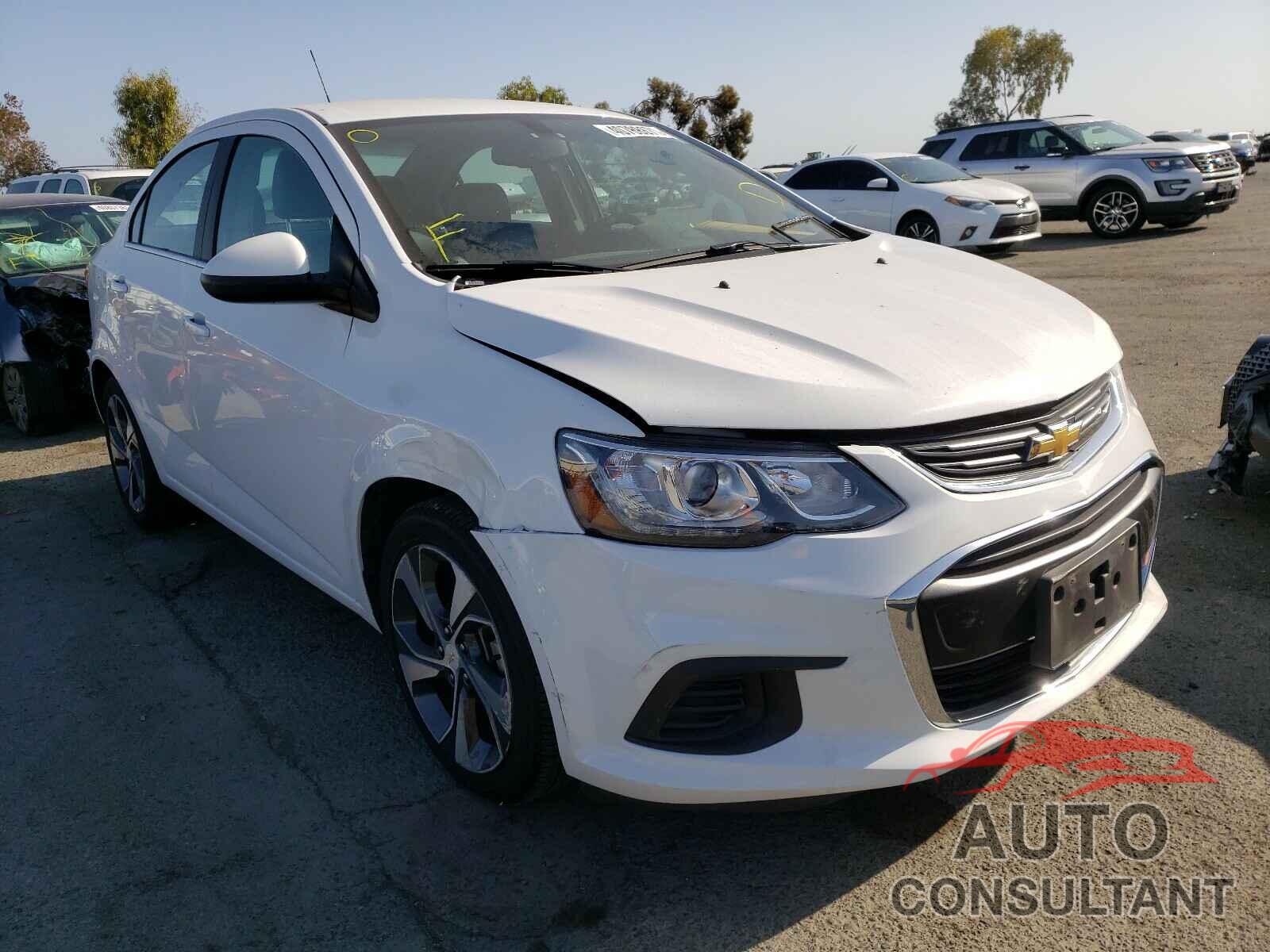 CHEVROLET SONIC 2018 - 1G1JF5SB9J4131347