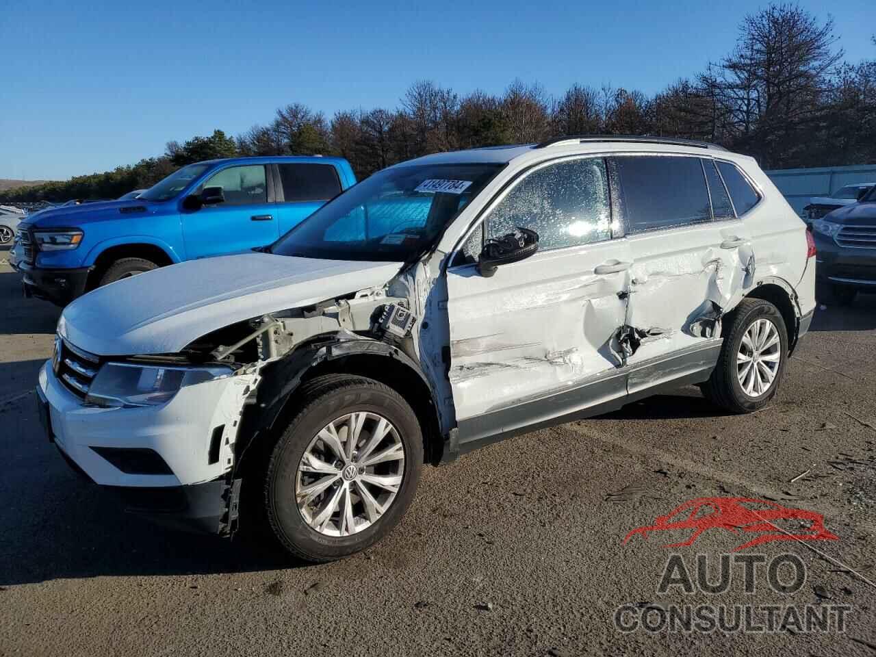 VOLKSWAGEN TIGUAN 2018 - 3VV2B7AX0JM112790