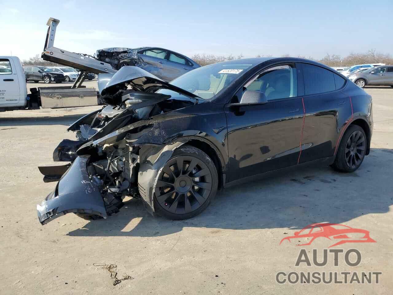 TESLA MODEL Y 2023 - 7SAYGAEE0PF844630